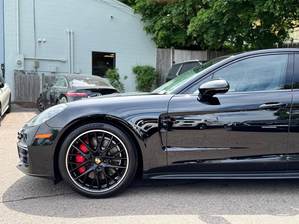 Used 2023 Porsche Panamera GTS w/ Premium Package AWD/4WD image 10