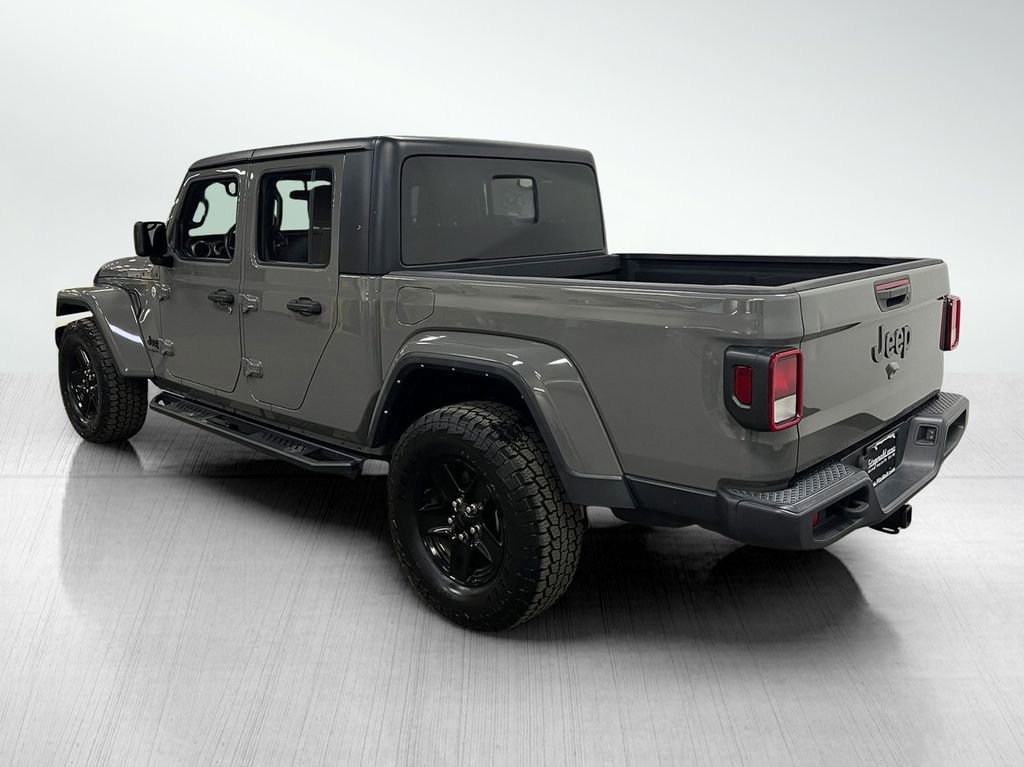 Used 2021 Jeep Gladiator Sport image 8