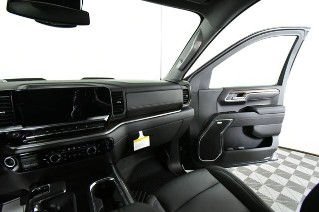 Used 2026 Chevrolet Silverado 1500 LT Trail Boss w/ Convenience Package II image 20