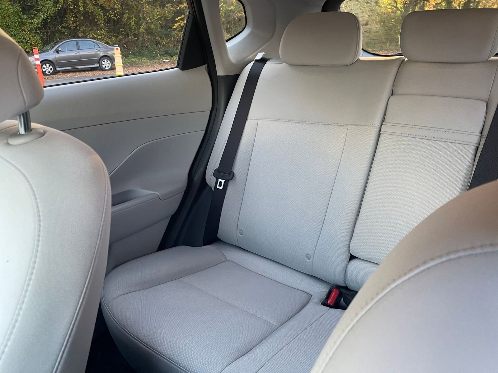 Used 2025 Hyundai Kona SEL image 35