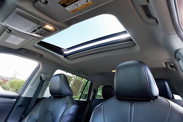 Used 2023 Toyota Highlander Limited FWD image 24