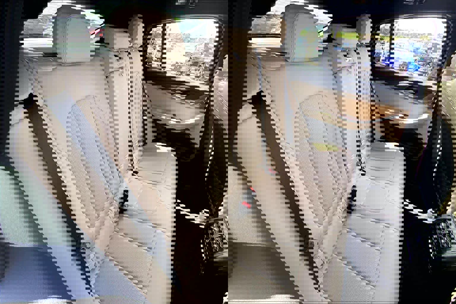 Used 2024 BMW X4 xDrive30i w/ M Sport Package image 17