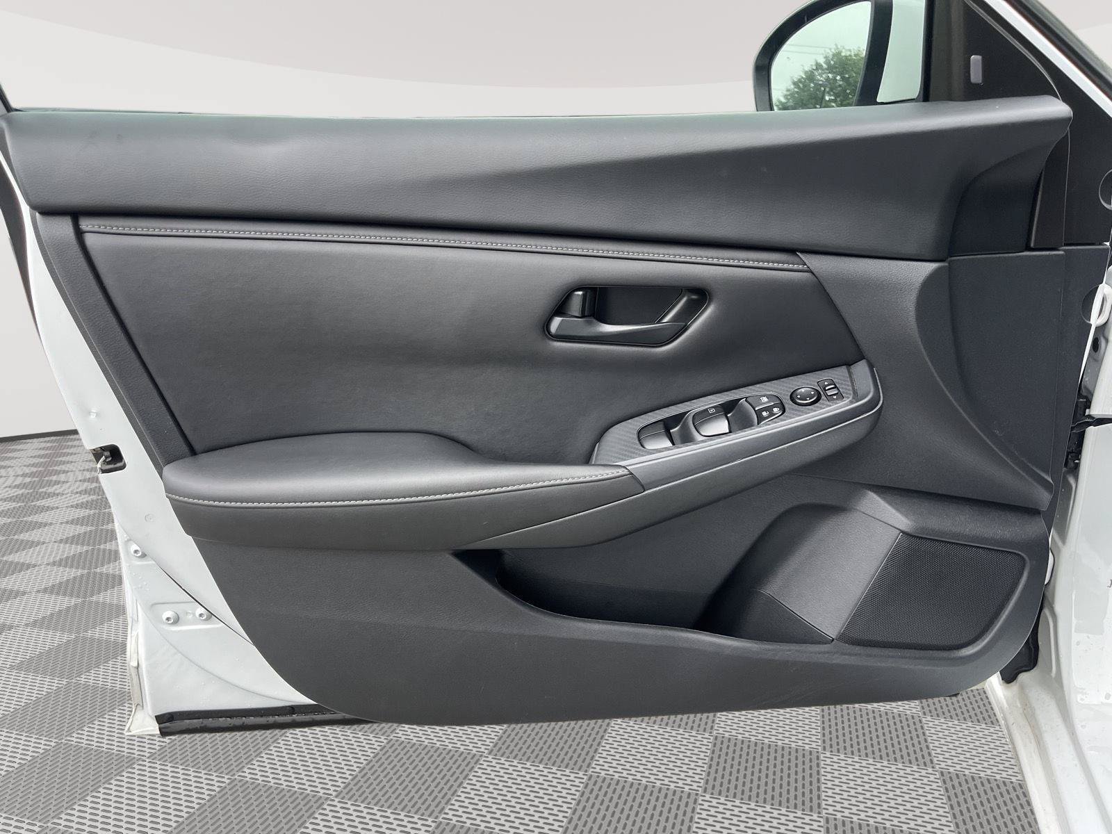 Used 2024 Nissan Sentra S FWD image 20