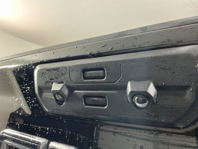 Used 2024 GMC Sierra 3500 Denali Ultimate image 8