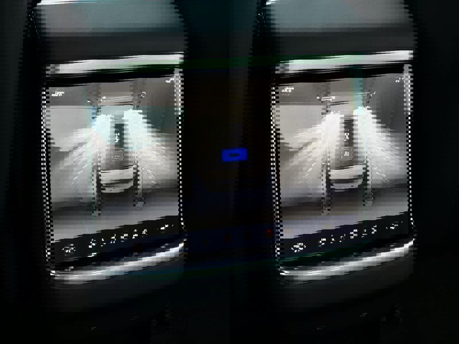 Used 2025 Tesla Model S image 28