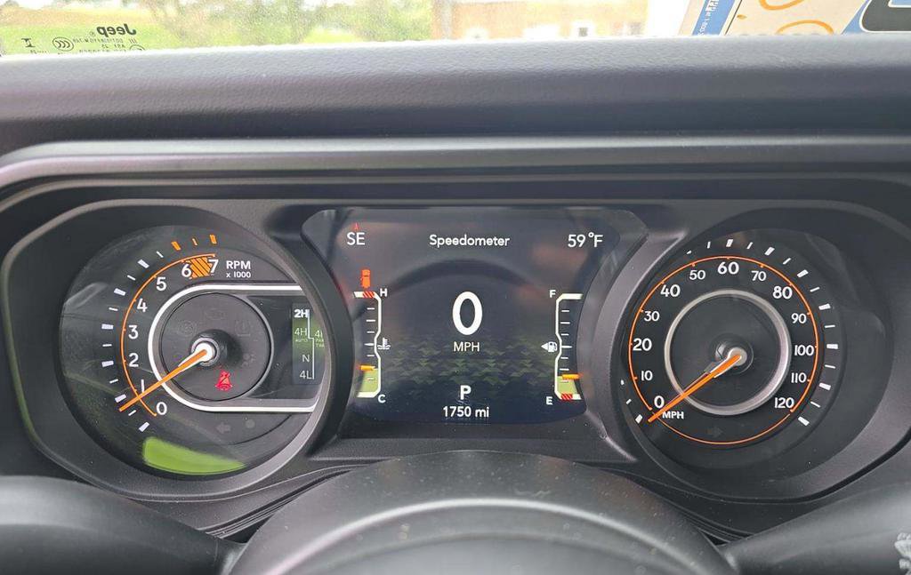 Used 2025 Jeep Wrangler Unlimited Rubicon image 11