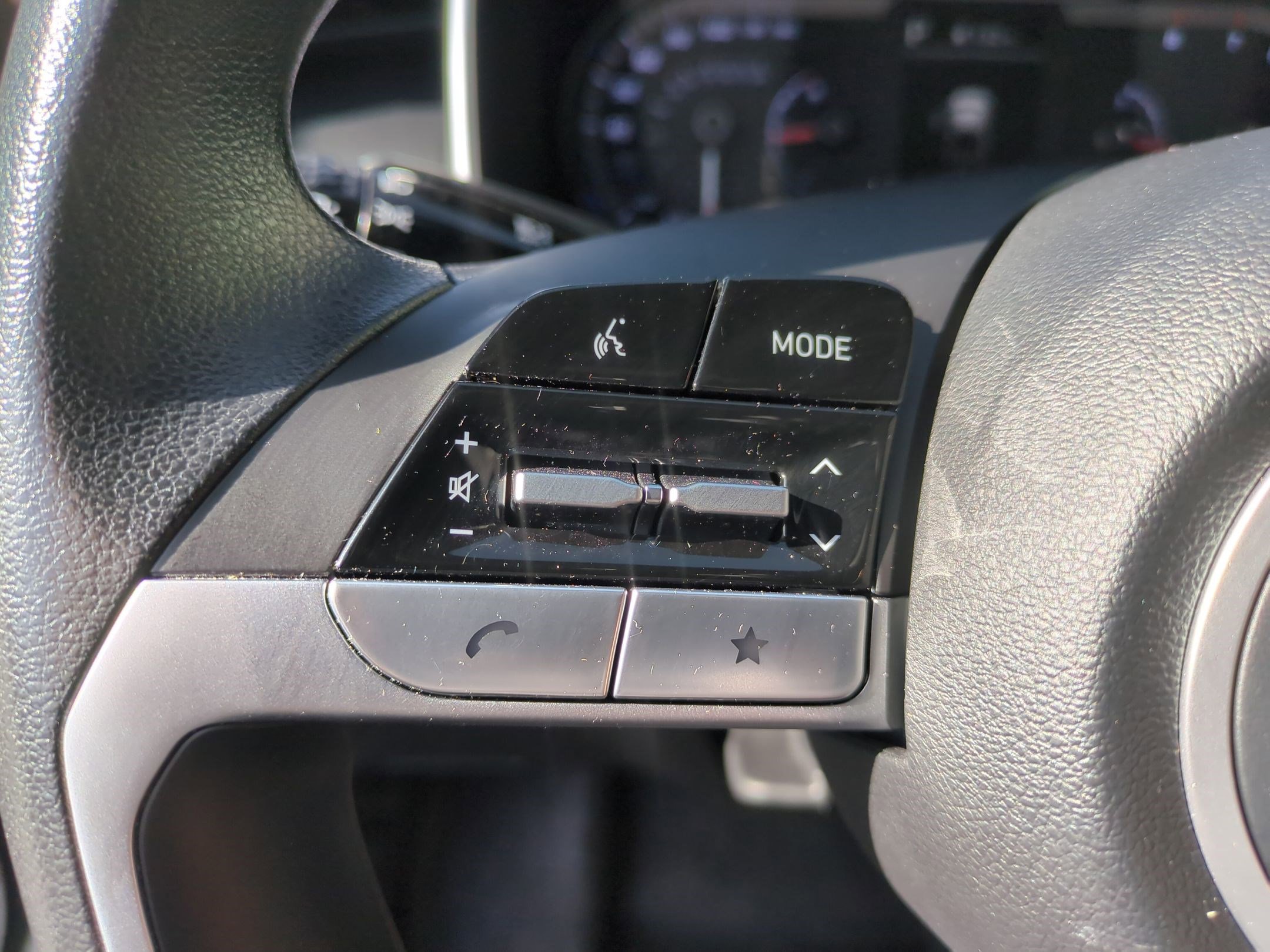 Used 2024 Hyundai Santa Cruz SEL image 16