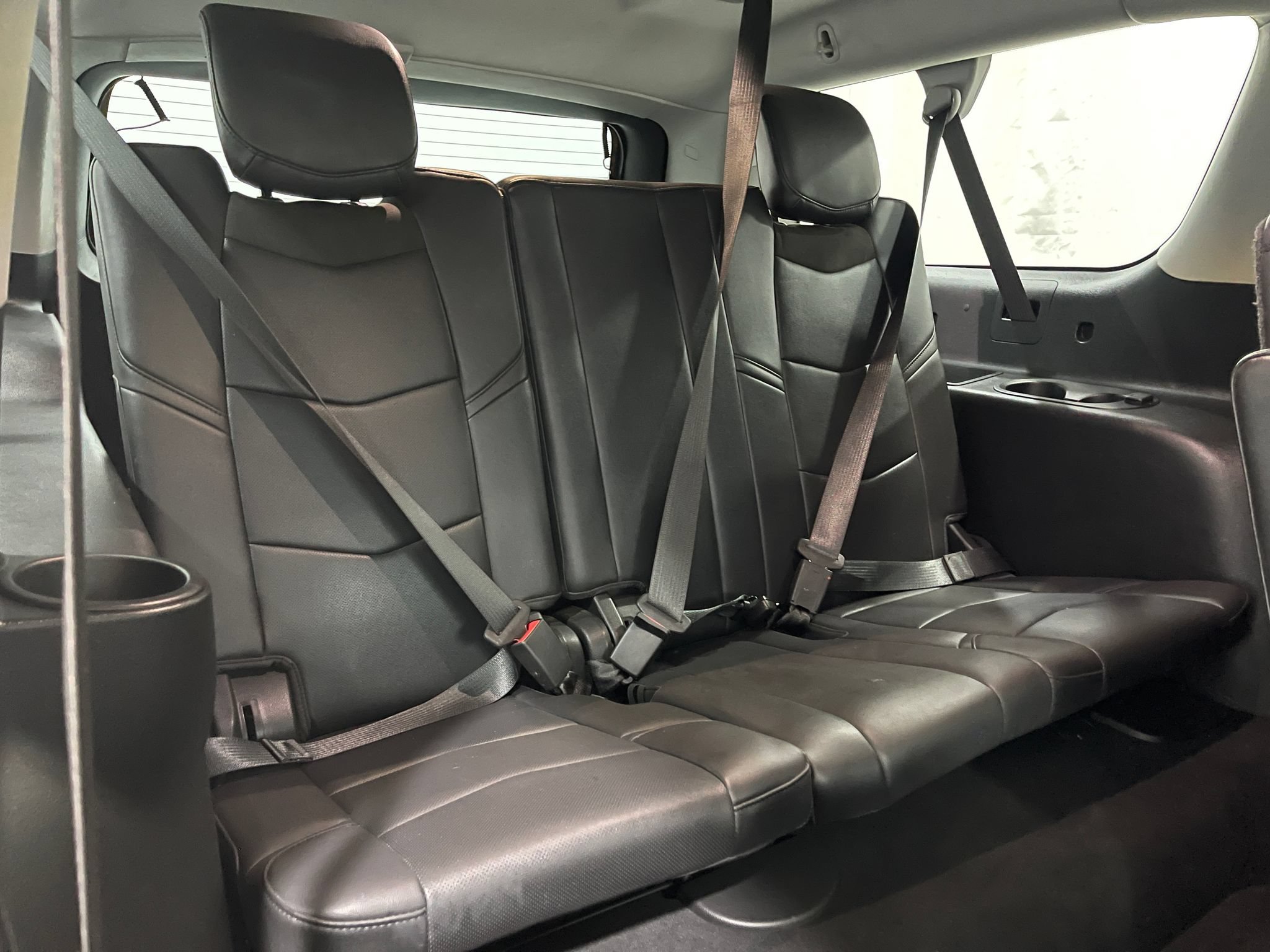 Used 2018 Cadillac Escalade ESV Luxury AWD/4WD image 32