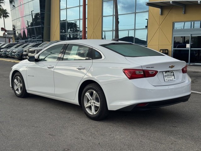 Used 2023 Chevrolet Malibu LS image 3