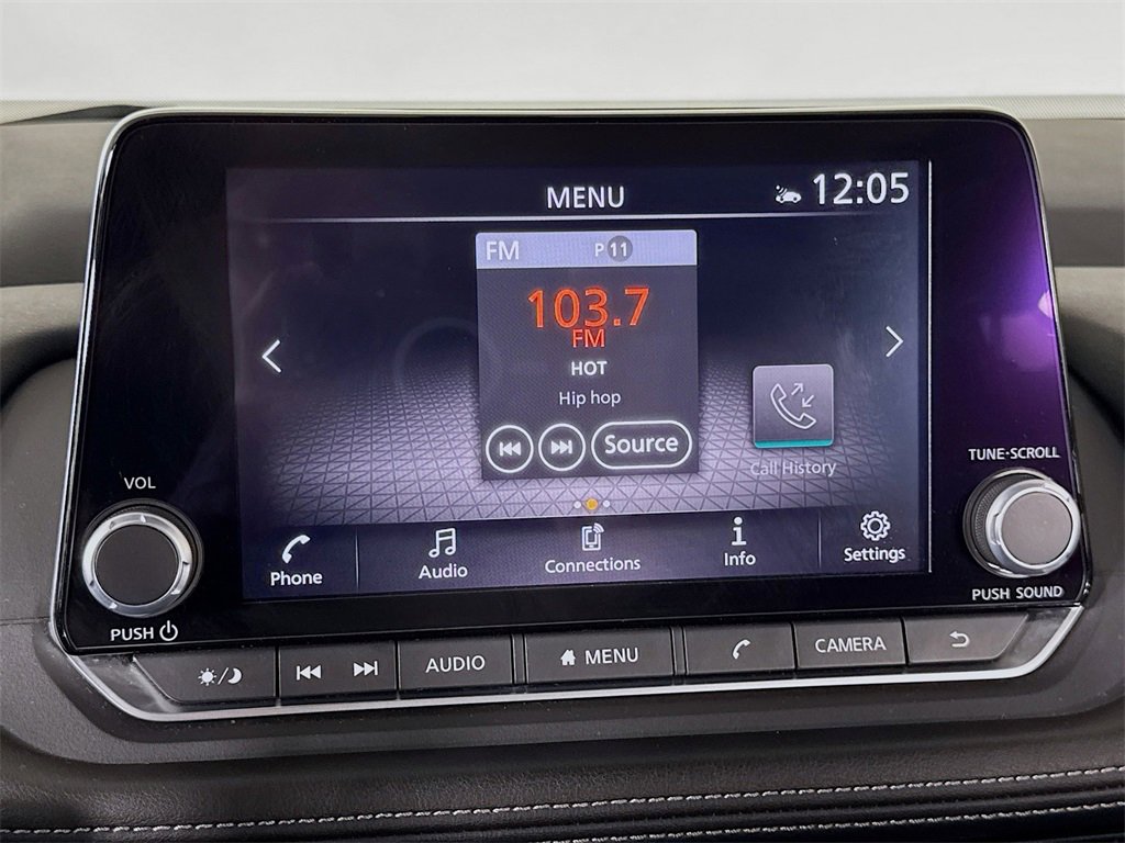 Used 2024 Nissan Rogue SV image 37