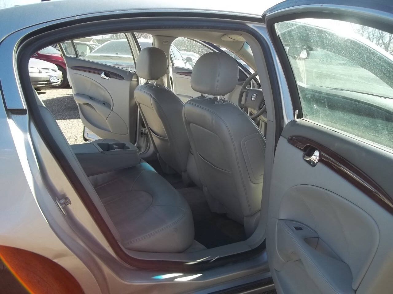 Used 2008 Buick Lucerne CXL FWD image 11