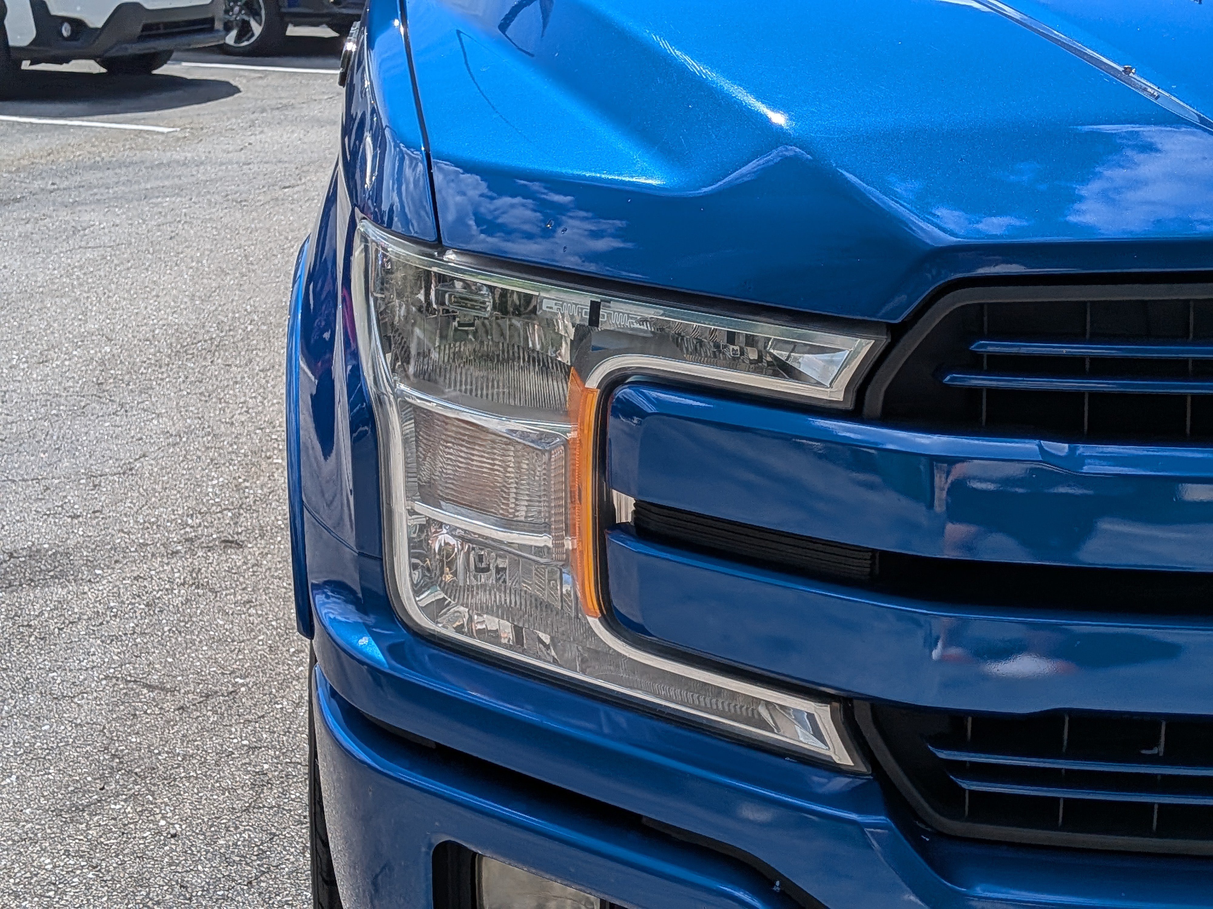 Used 2018 Ford F150 Lariat RWD image 10