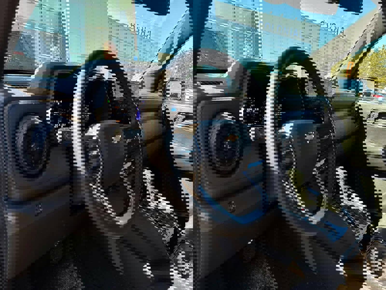 Used 2025 Chevrolet Colorado W/T w/ WT Convenience Package II image 12