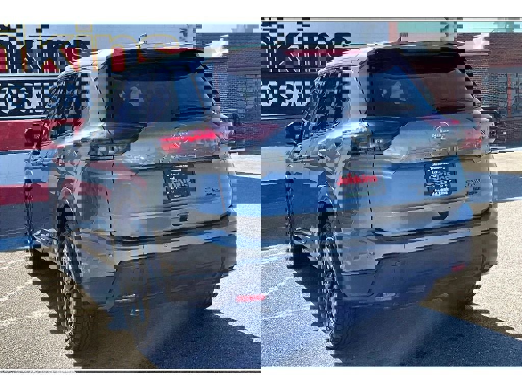 Used 2024 Nissan Rogue SV image 13