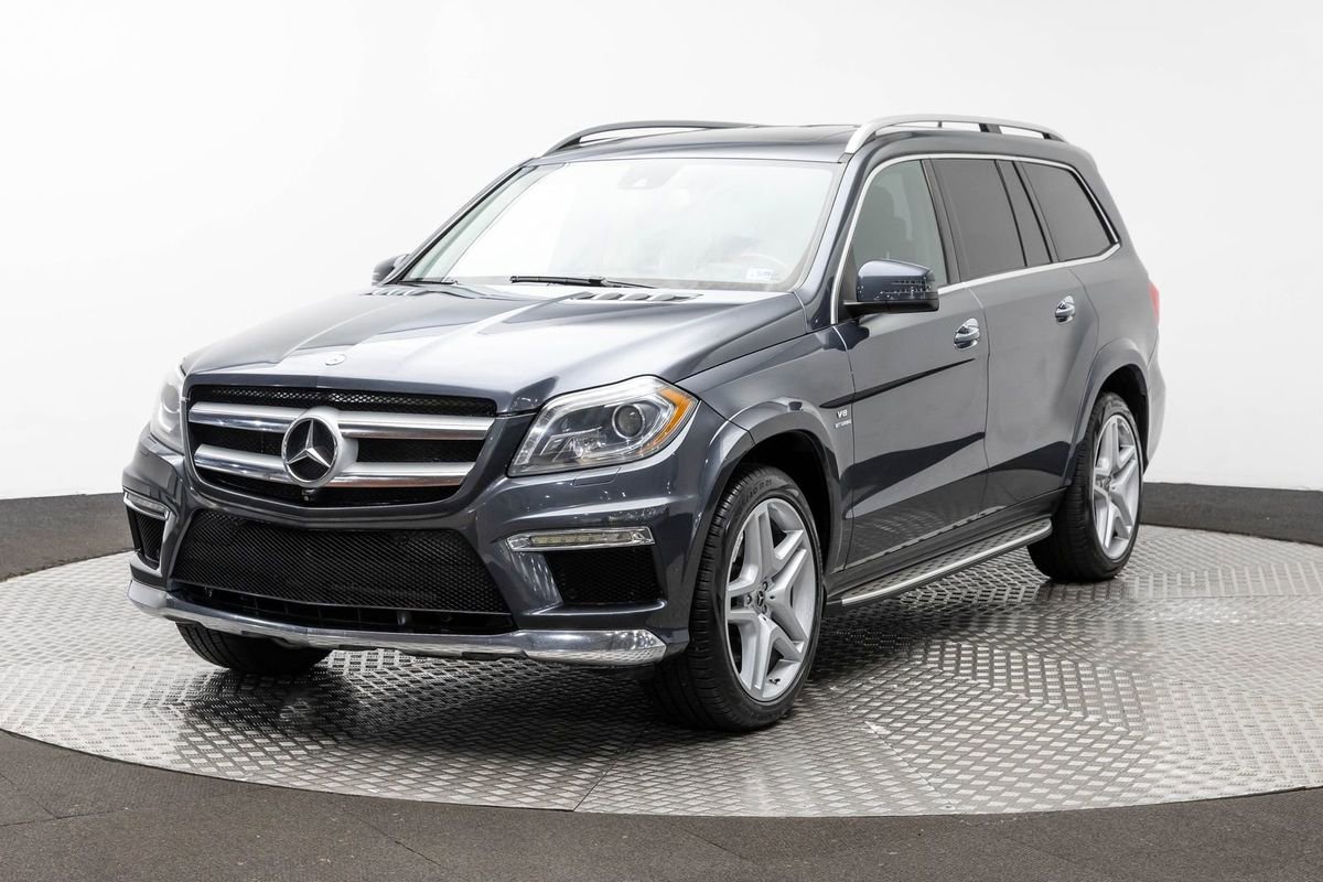 Used 2014 Mercedes-Benz GL 550 4MATIC image 2