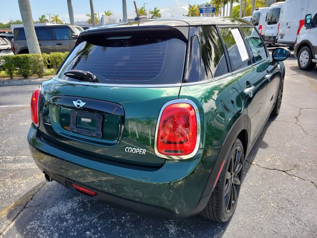 Used 2017 MINI Cooper 4-Door Hardtop FWD image 3