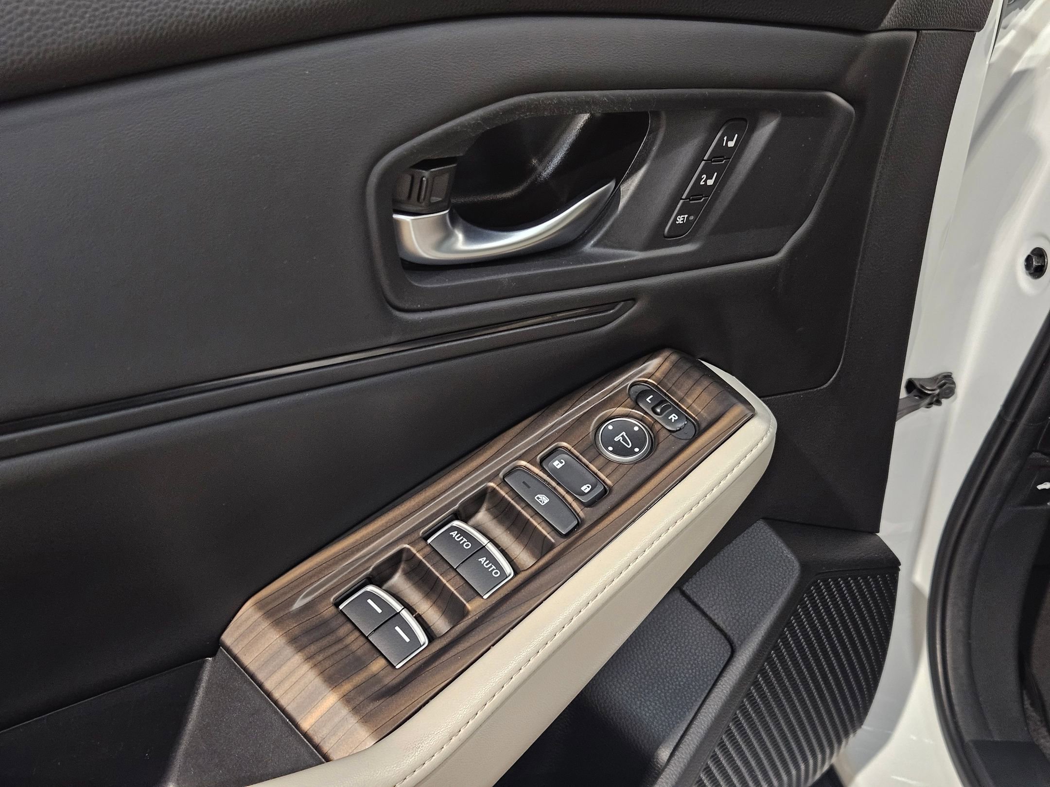 Used 2023 Honda Accord Touring image 21