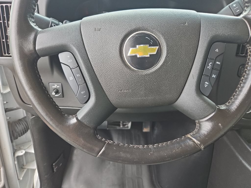 Used 2021 Chevrolet Express 3500 w/ Power Convenience Package RWD image 16