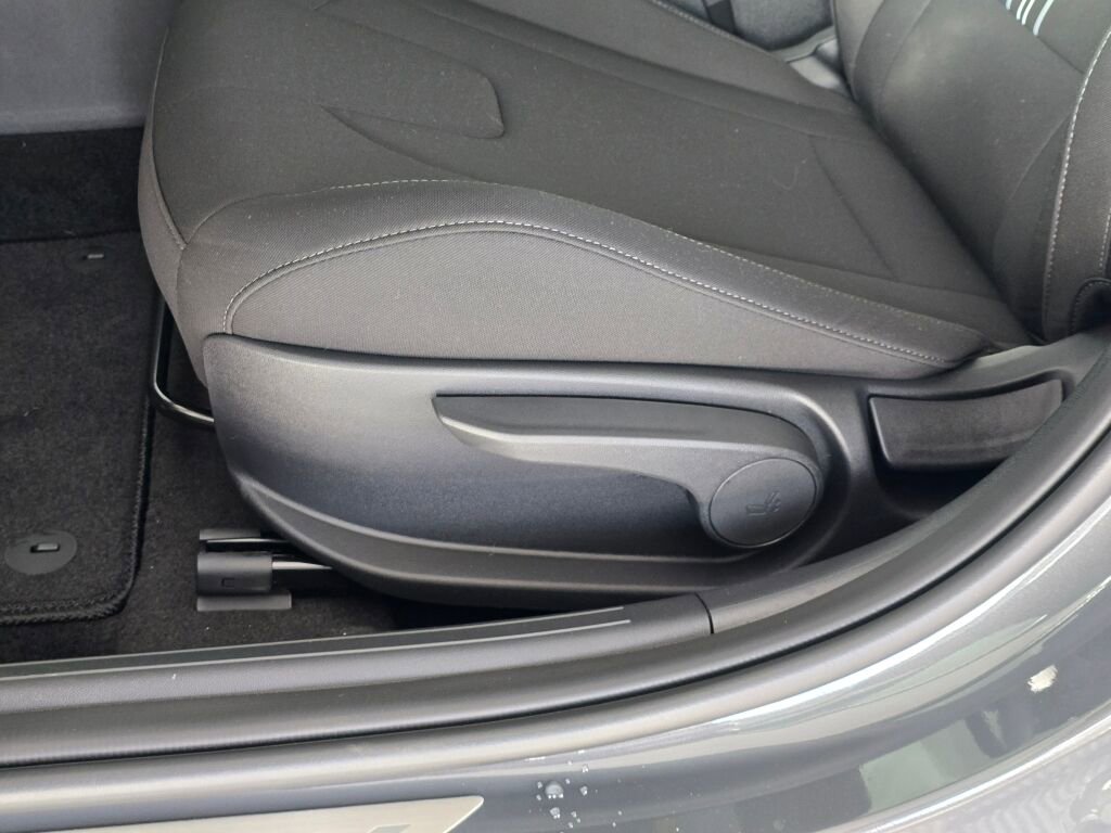 New 2026 Hyundai Elantra Sport image 20