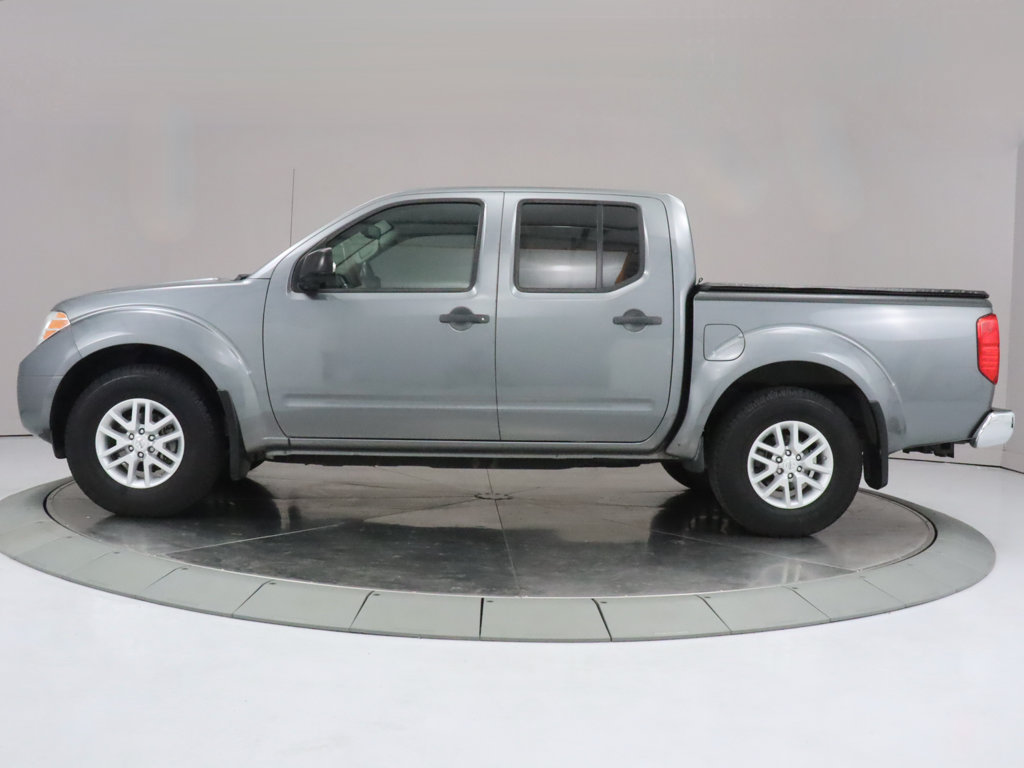 Used 2017 Nissan Frontier SV w/ SV Value Truck Package RWD image 2