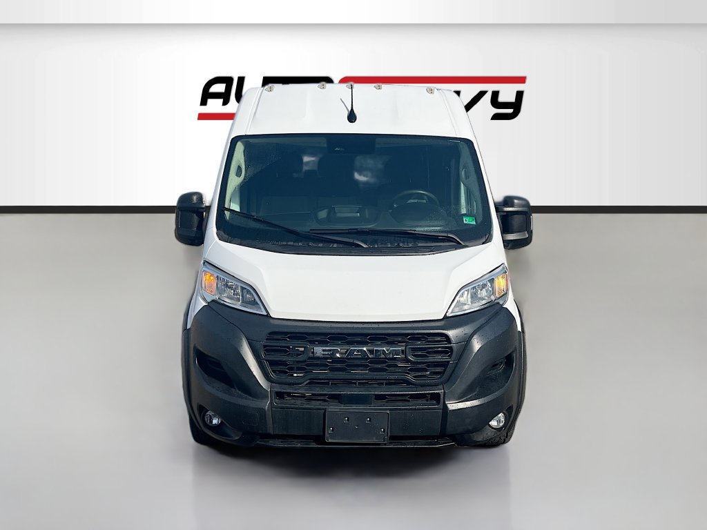Used 2024 RAM ProMaster 2500 w/ Convenience Group FWD image 2