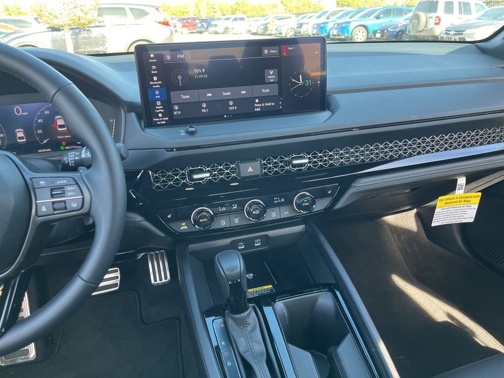 Used 2025 Honda Accord Sport image 19