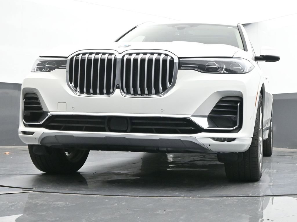 Used 2022 BMW X7 xDrive40i w/ Executive Package image 44