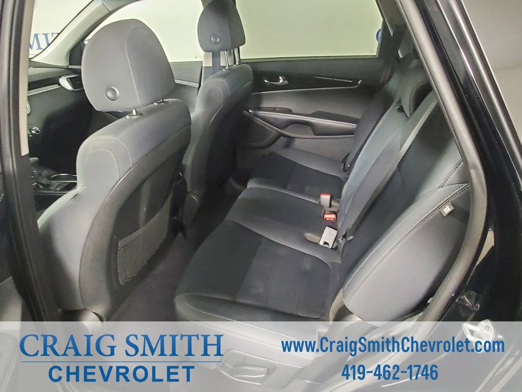 Used 2019 Kia Sorento FWD image 11
