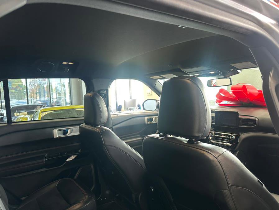 Used 2022 Ford Explorer ST-Line w/ Class IV Trailer Tow Package image 37