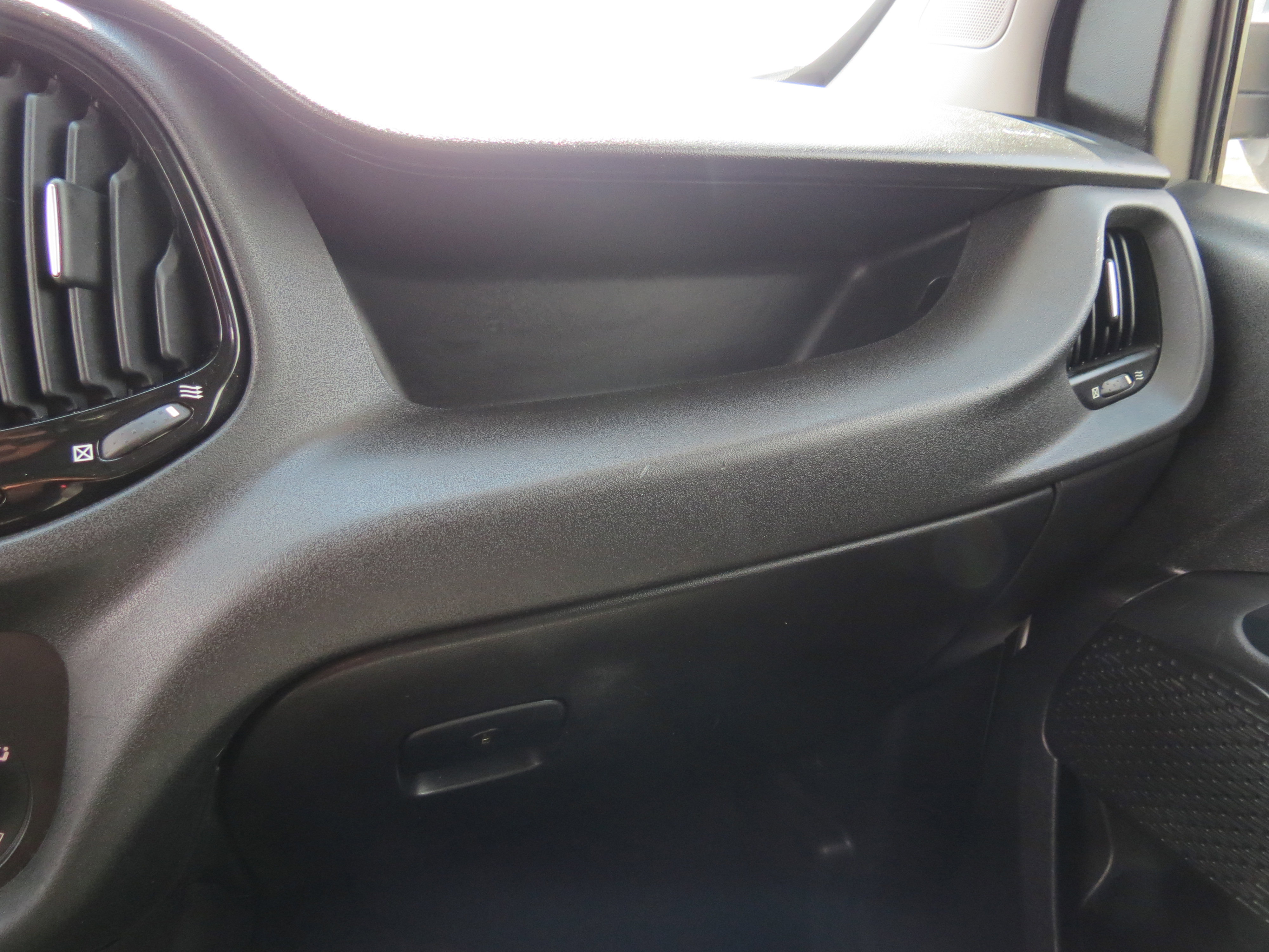 Used 2018 RAM ProMaster City Tradesman SLT image 26