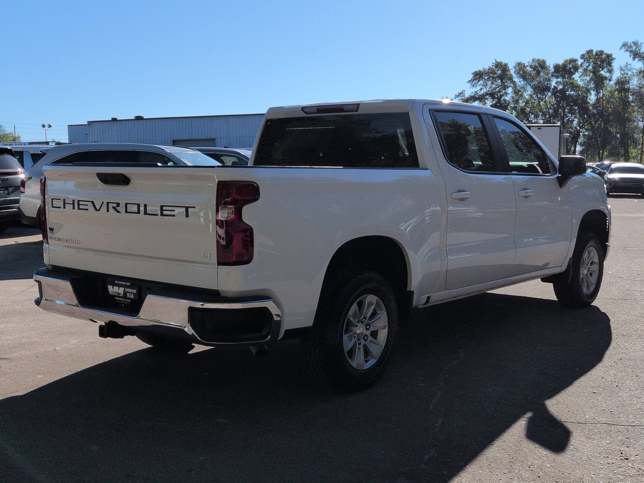 Used 2024 Chevrolet Silverado 1500 LT RWD image 5