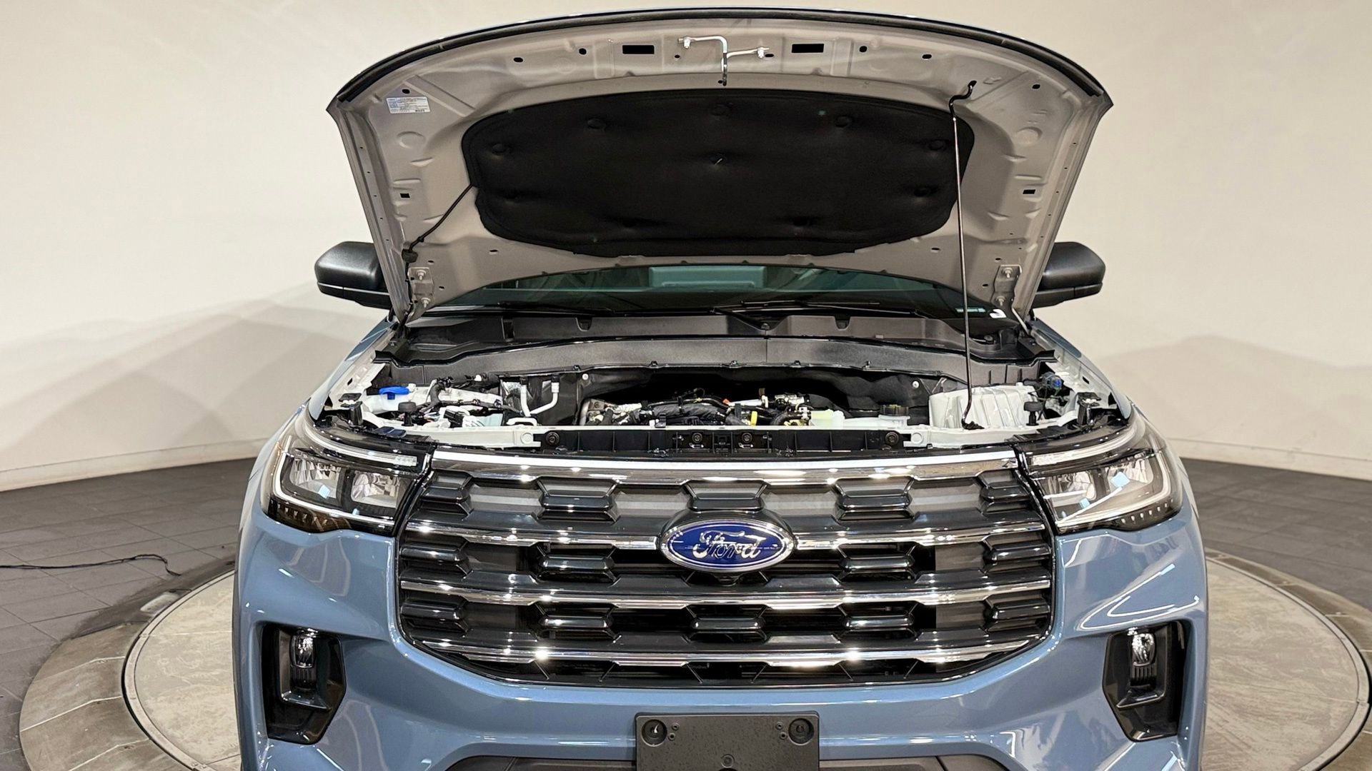 Used 2025 Ford Explorer Active w/ Active Comfort Package image 95