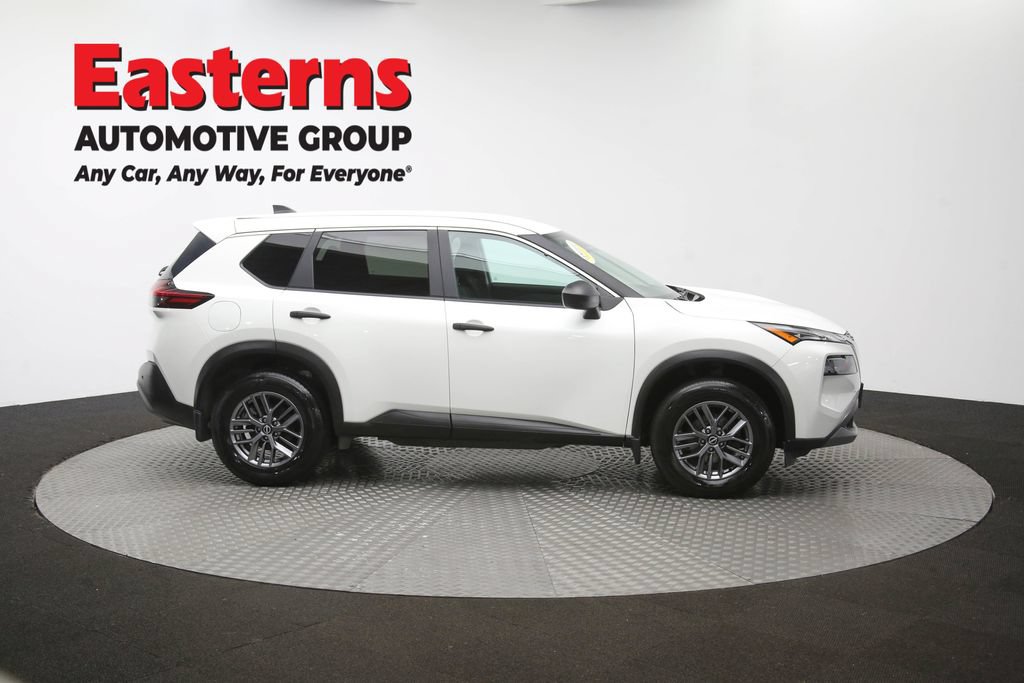 Used 2023 Nissan Rogue S AWD/4WD image 47