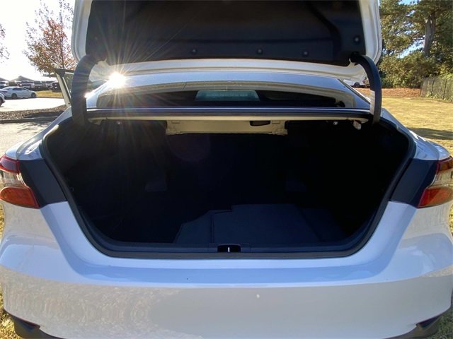 Used 2023 Toyota Camry LE image 12