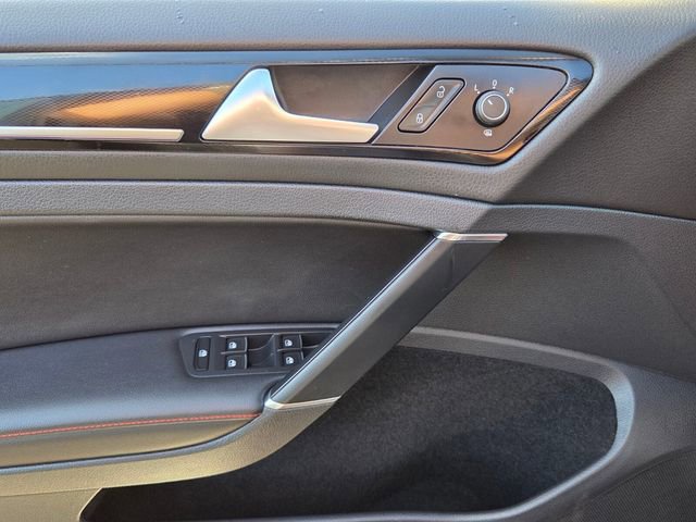 Used 2017 Volkswagen GTI Autobahn image 30