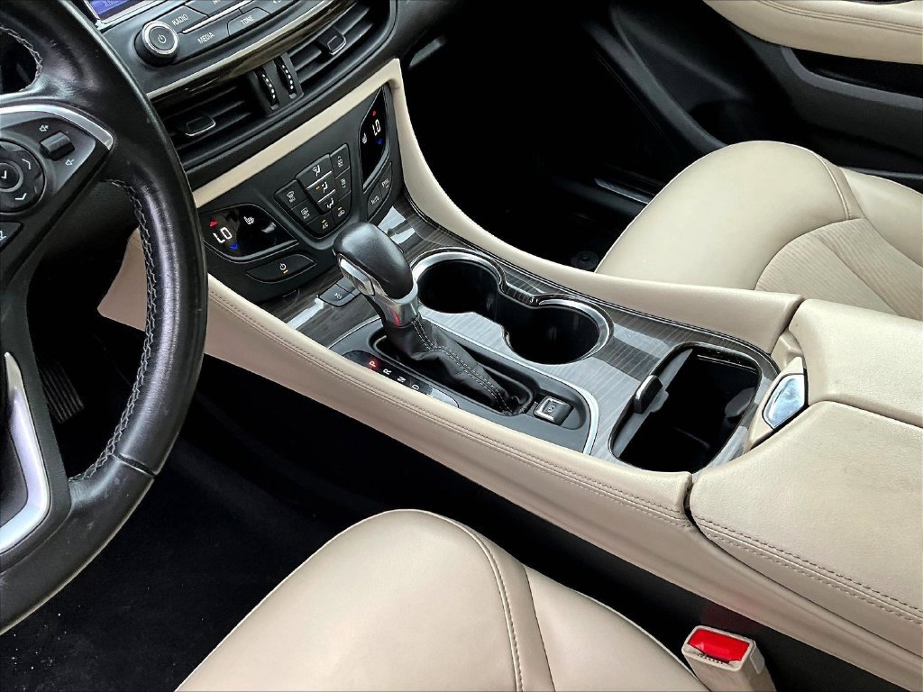 Used 2020 Buick Envision Preferred AWD/4WD image 21
