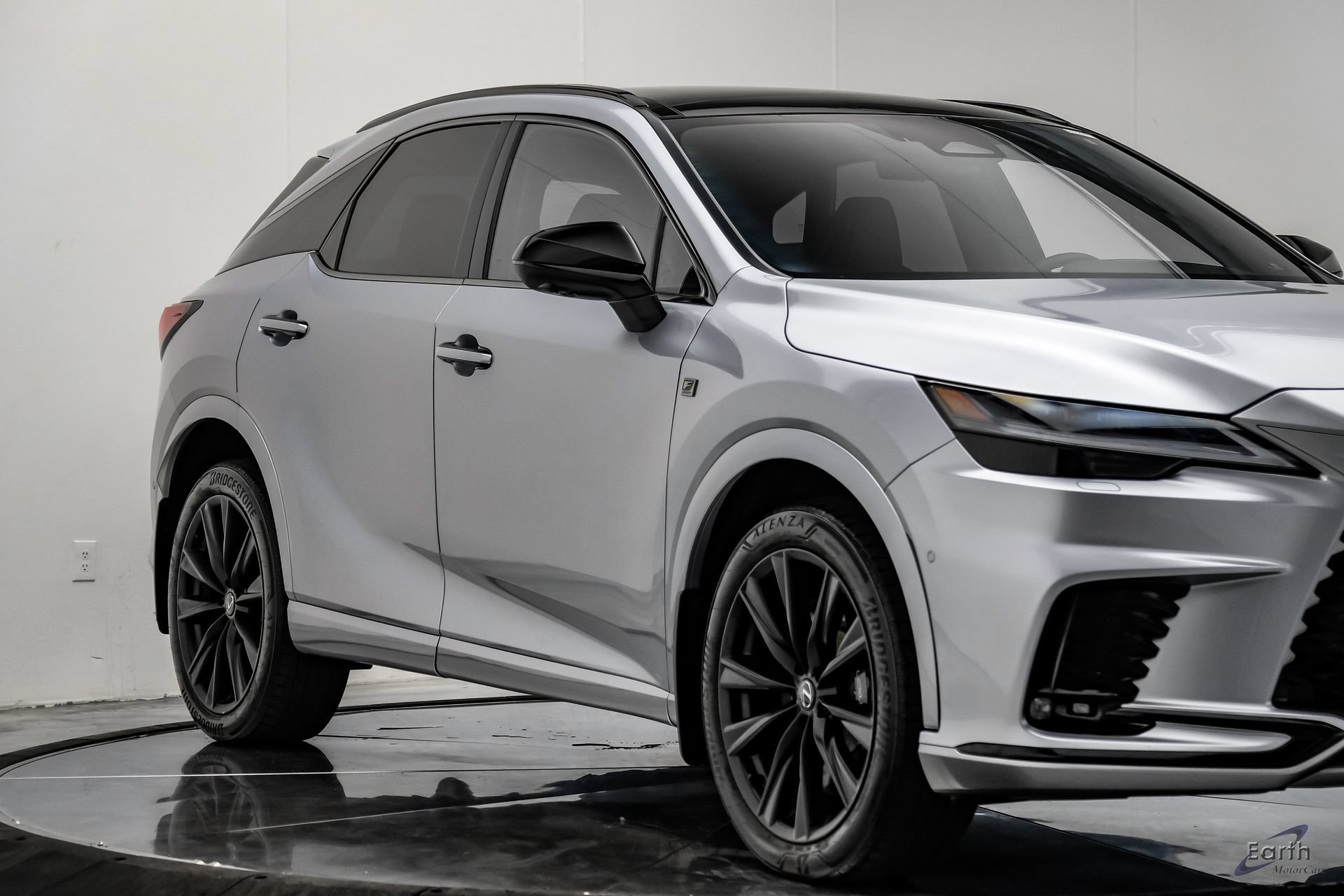 Used 2023 Lexus RX 500h F Sport w/ Cold Area Package AWD/4WD image 26