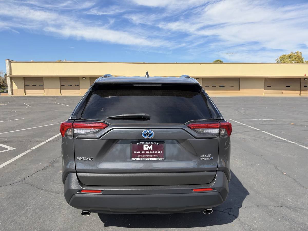 Used 2023 Toyota RAV4 XLE w/ Convenience Package AWD/4WD image 6