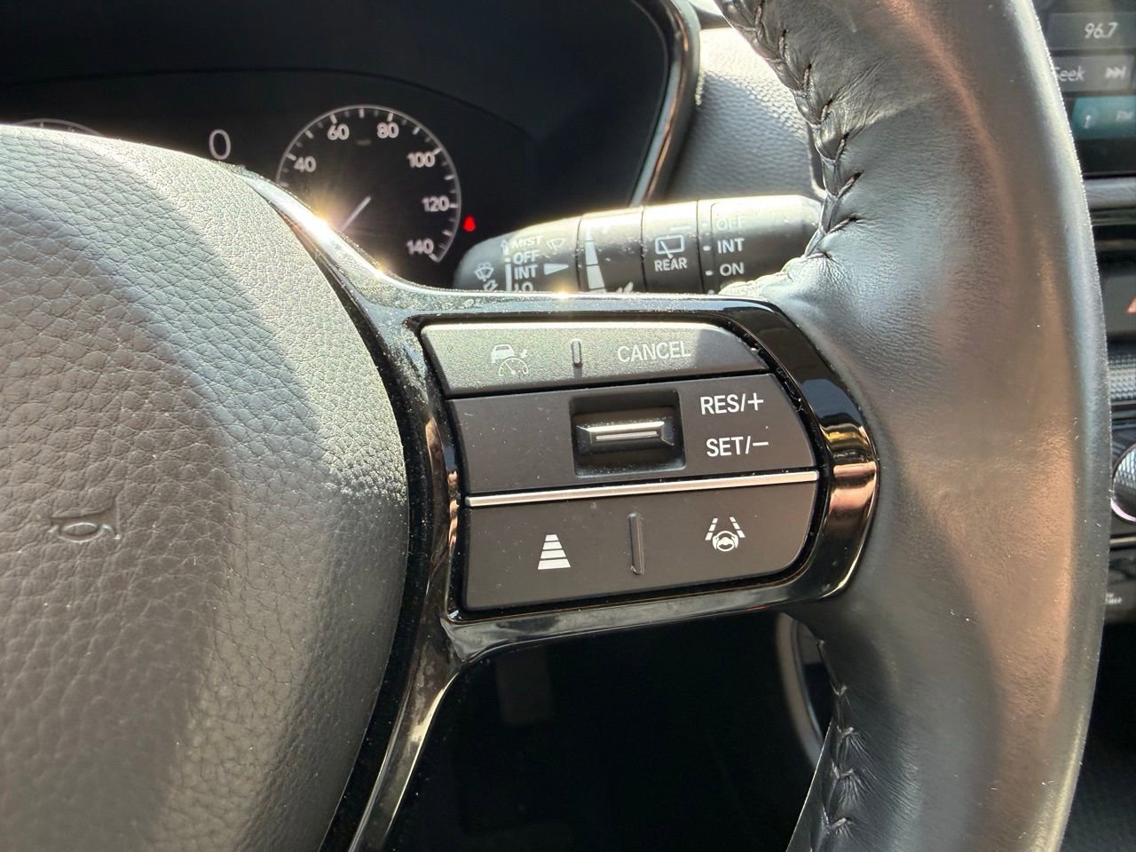 Used 2023 Honda CR-V EX-L image 14
