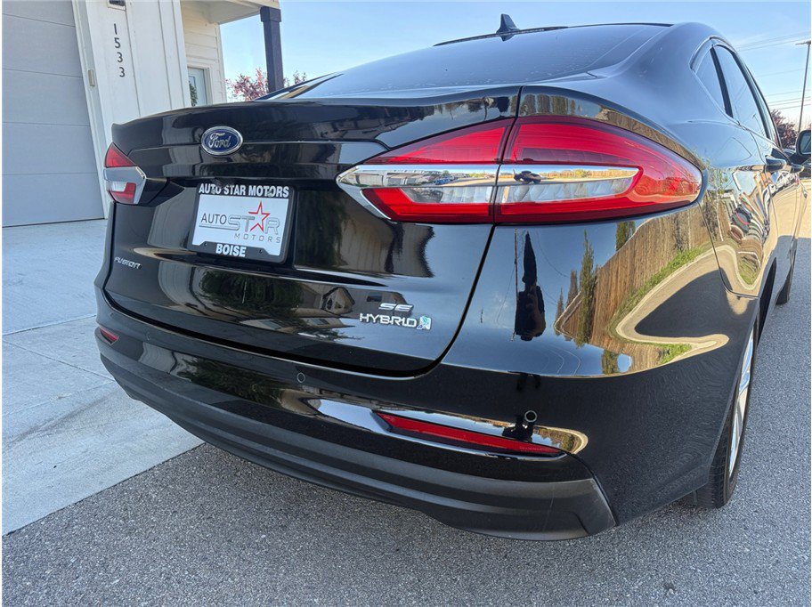 Used 2019 Ford Fusion SE FWD image 46