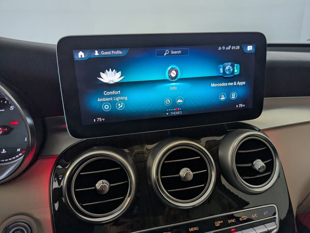 Used 2020 Mercedes-Benz GLC 300 image 11