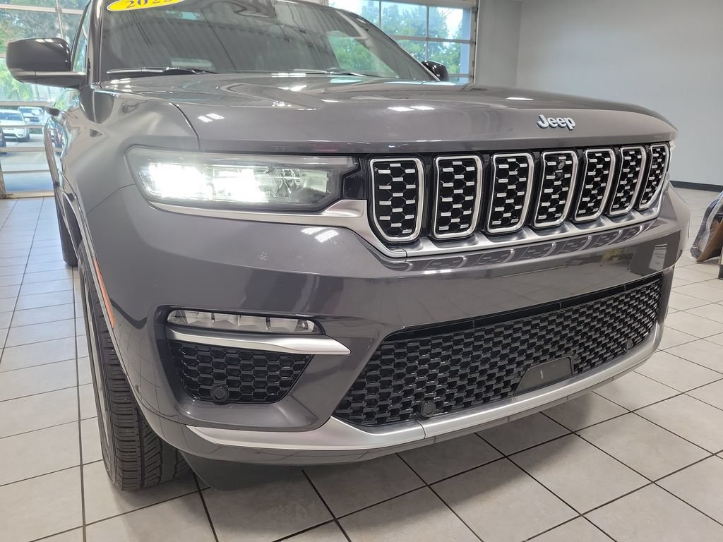 Certified 2022 Jeep Grand Cherokee Summit w/ Advanced Protech Group IV AWD/4WD image 28