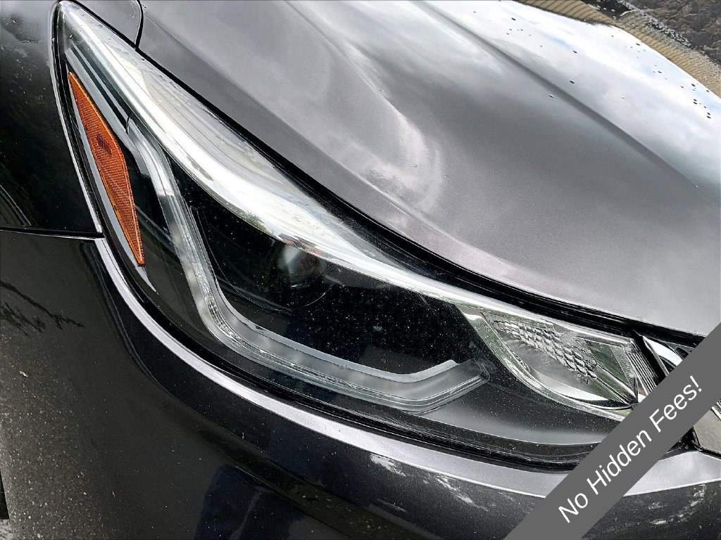 Used 2017 Chevrolet Cruze Premier FWD image 25