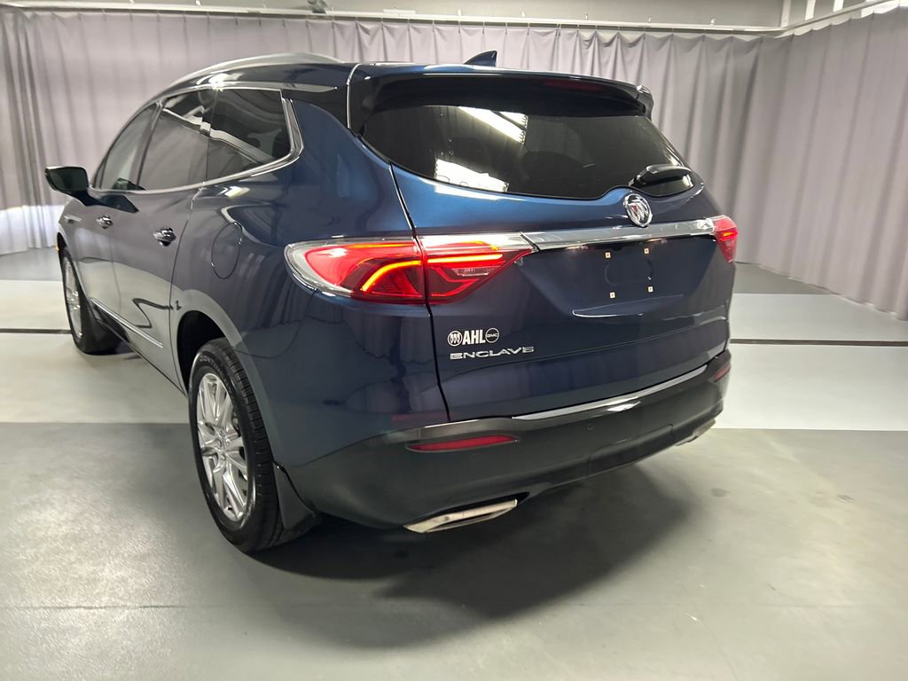 Used 2023 Buick Enclave Essence w/ Experience Buick Package image 5