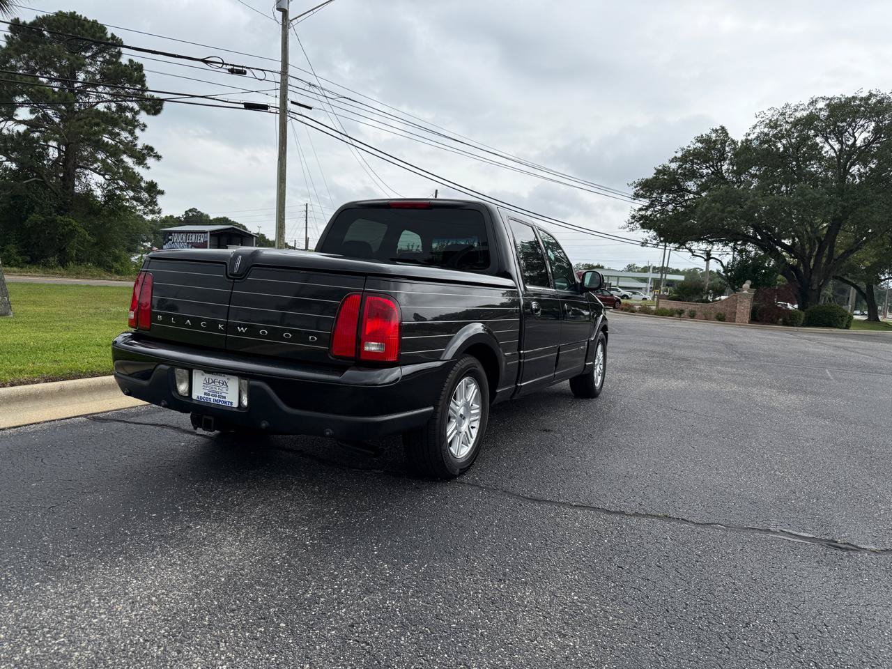 Used 2002 Lincoln Blackwood RWD image 8