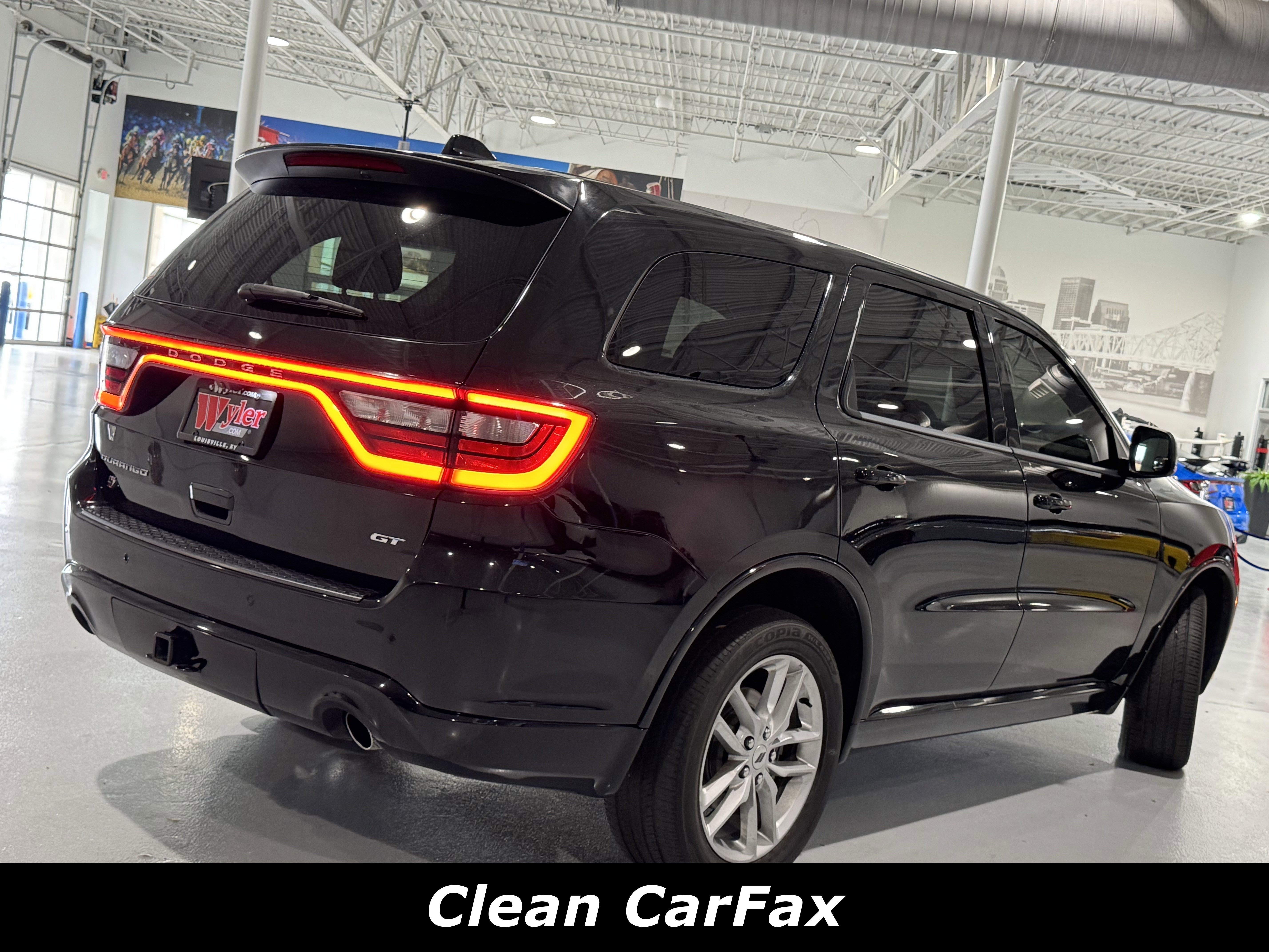 Used 2022 Dodge Durango GT image 3