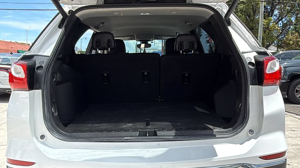 Used 2019 Chevrolet Equinox Premier FWD image 13