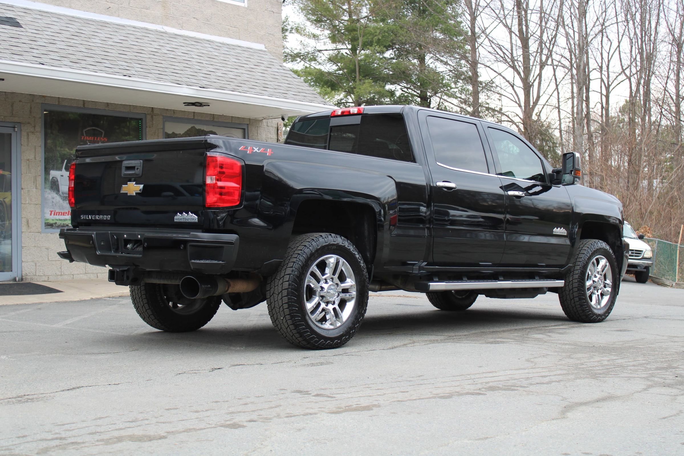 Used 2019 Chevrolet Silverado 2500 High Country w/ Duramax Plus Package image 6