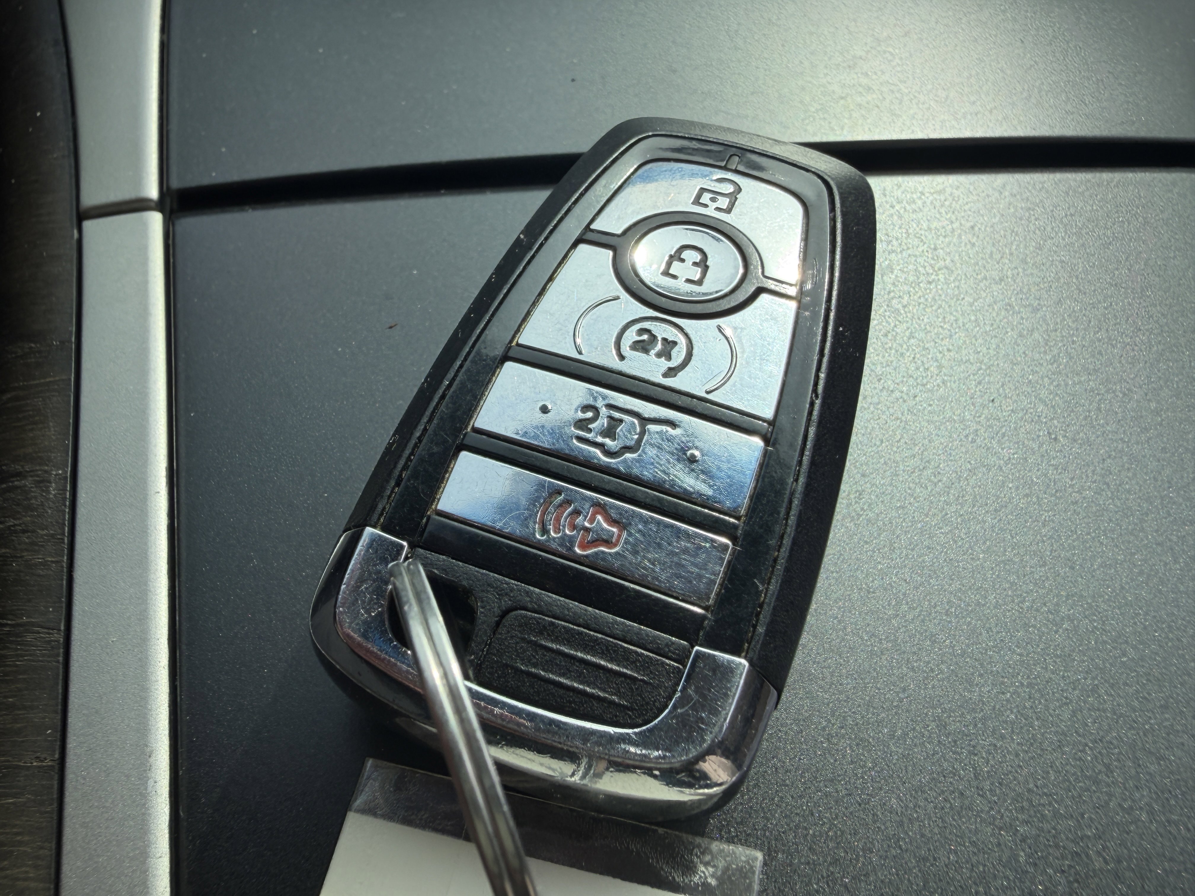 Used 2020 Lincoln Nautilus Reserve w/ Equipment Group 201A image 41