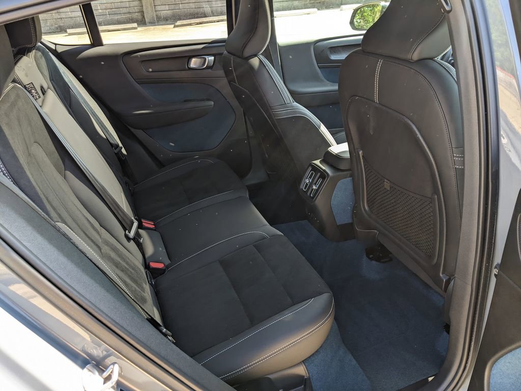 Certified 2023 Volvo C40 P8 Recharge Ultimate image 26